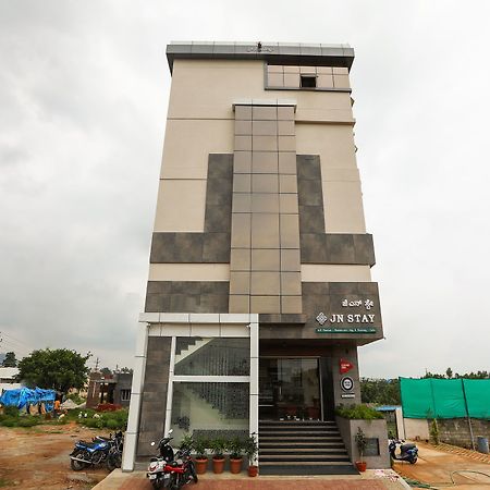 Oyo 15220 Jn Stay Mysore Bagian luar foto